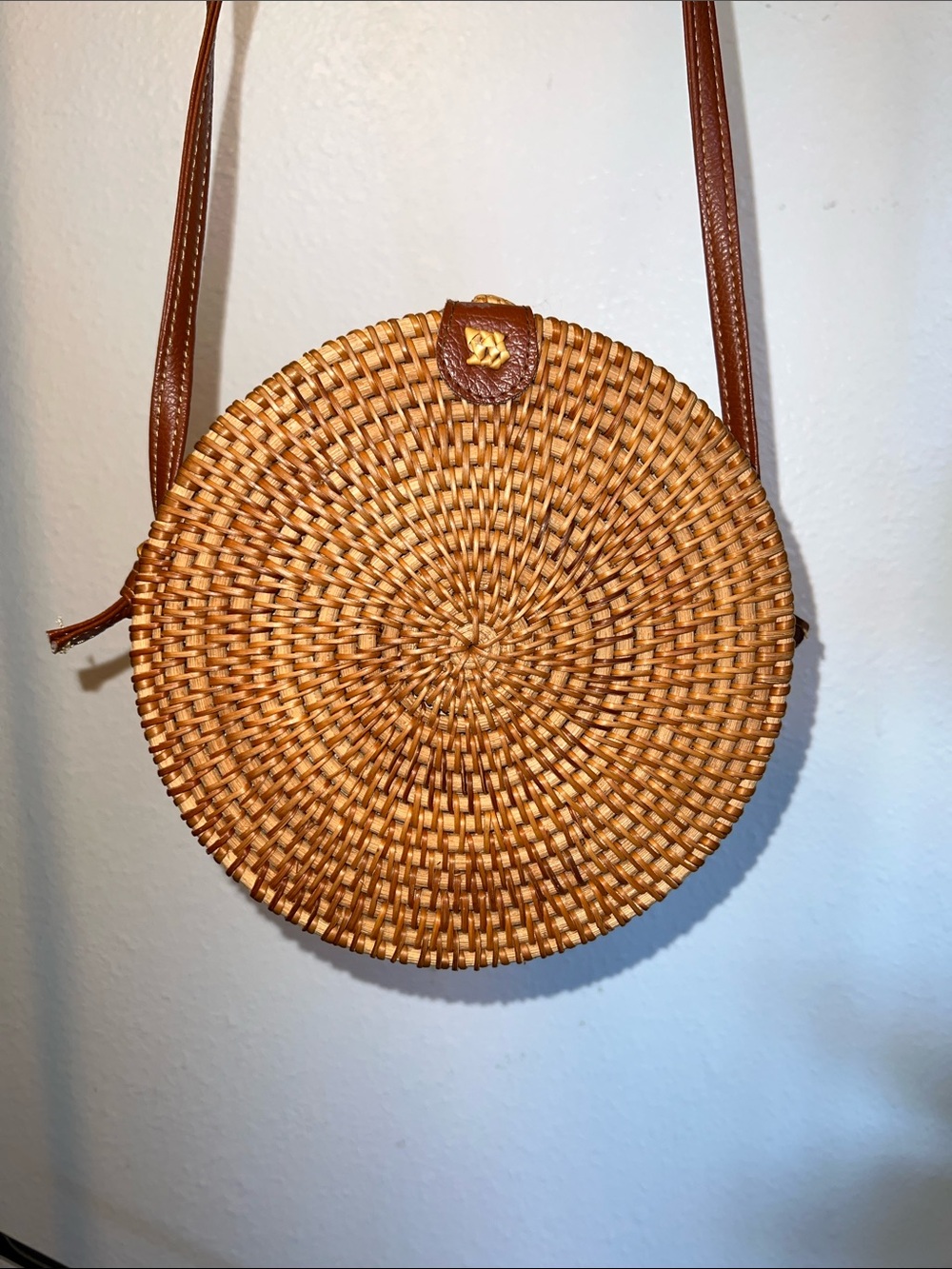 Brown Round Woven Crossbody Bag - Unbranded